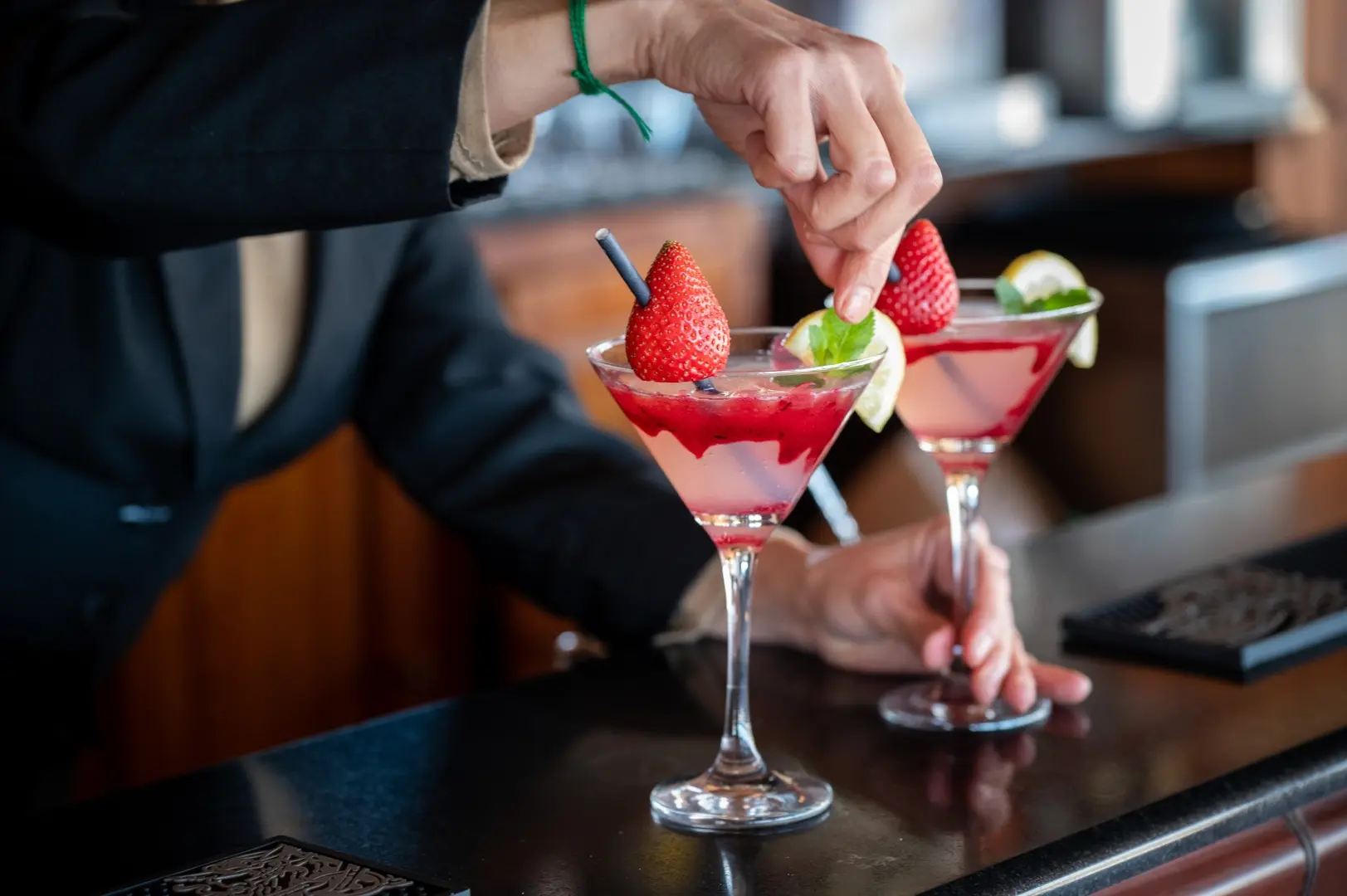 Barman al lavoro